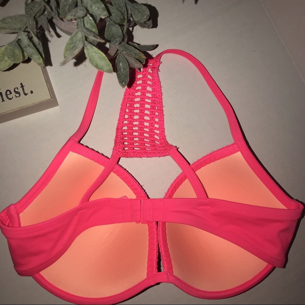 Victoria’s Secret bikini top - Picture 2 of 3